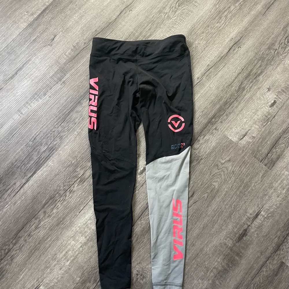 Virus Black and Gray Leggings with High Waistband and Bold Graphics